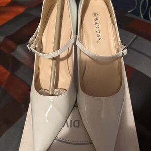 Wild Diva Women's White Mary Jane Heels